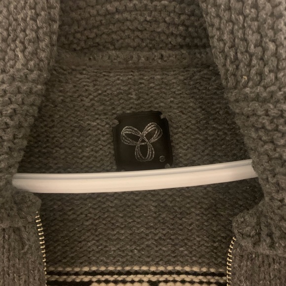 TNA wool zip-up sweater - Picture 1 of 3
